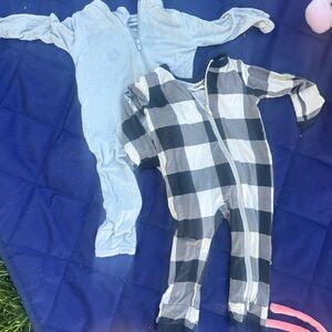 Kyte Baby Sleep and play body suits 3-6 mon